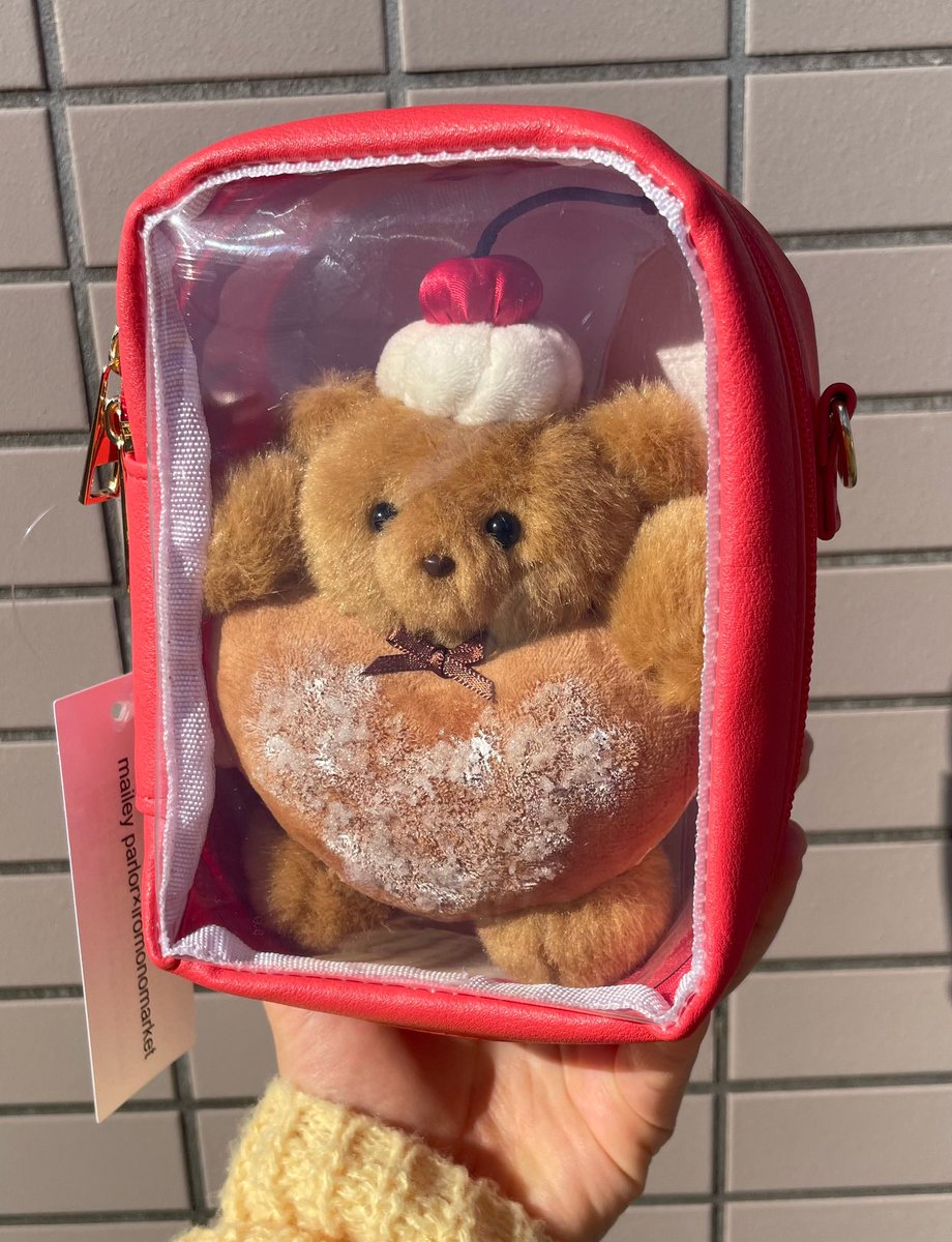 cookie_cherry_'s tweet photo. 3/1 (Sat)10:00~三越伊勢丹オンラインストアにて、クリームドーナツのくまちゃん、カラフルチョコレートのドーナツのくまちゃん、ハートクリームドーナツのくまちゃん(+ぬいぐるみポーチ)、ダイカットポストカードを販売します🛍🛒💭
どうぞよろしくお願いいたします𖤐´-

https://t.co/VnmqOtObbu https://t.co/NcZyO5qc4o