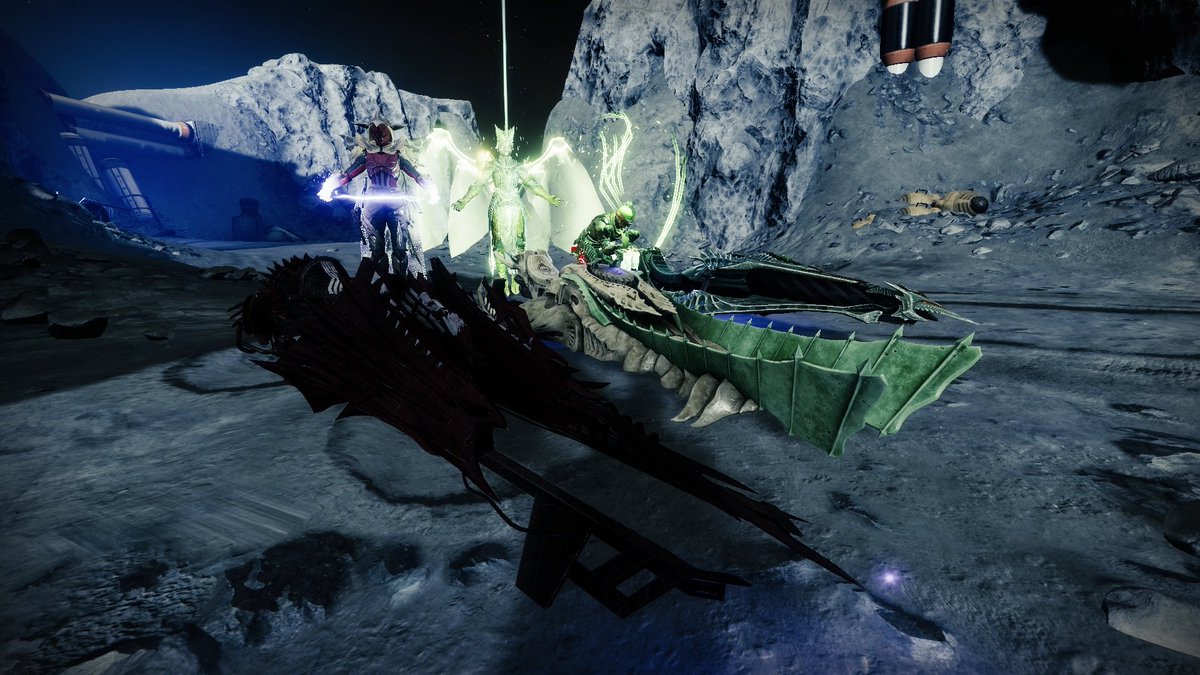 Ryusuri's tweet photo. WHO WILL BE THE WINNER IN THE RACE FOR THE THRONE?🏁🏆

#D2HeresyFashion #Destiny2Fashion #Destiny2 @Destiny2Team @DestinyTheGame @Bungie @BrunoLouviers https://t.co/y6TxI0c9bv