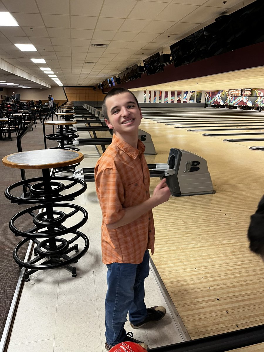 CSSpecOlympics's tweet image. Bowling is back !! We had a great time today! @elliebrtis @SandburgHS