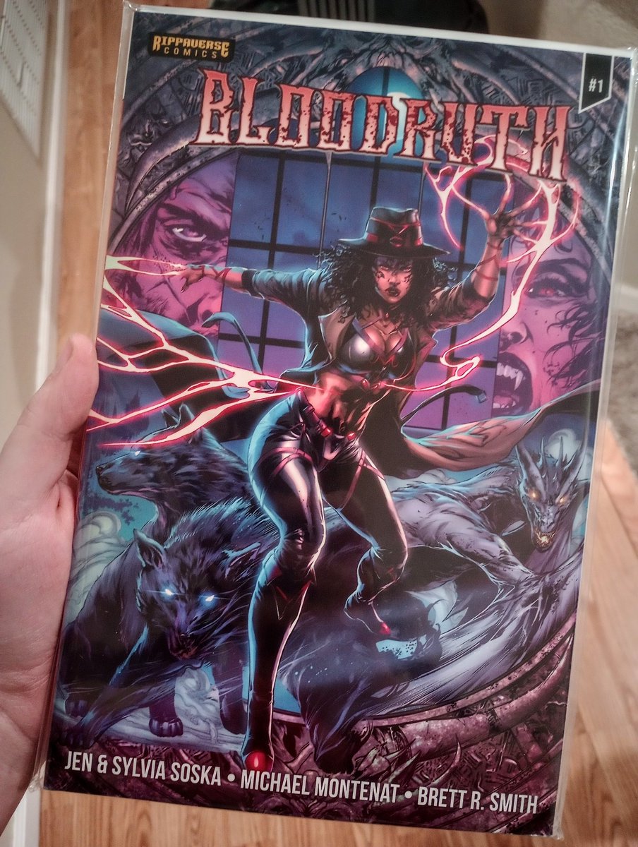 Well look looky what was waiting on my doorstep when I got home from work😁 Can't wait to hunker down with this after I'm done drawing tonight! <a href="/EricDJuly/">Eric July</a> <a href="/twisted_twins/">The Soska Sisters</a> <a href="/TheRippaverse/">Rippaverse Comics</a> #RippaVerse