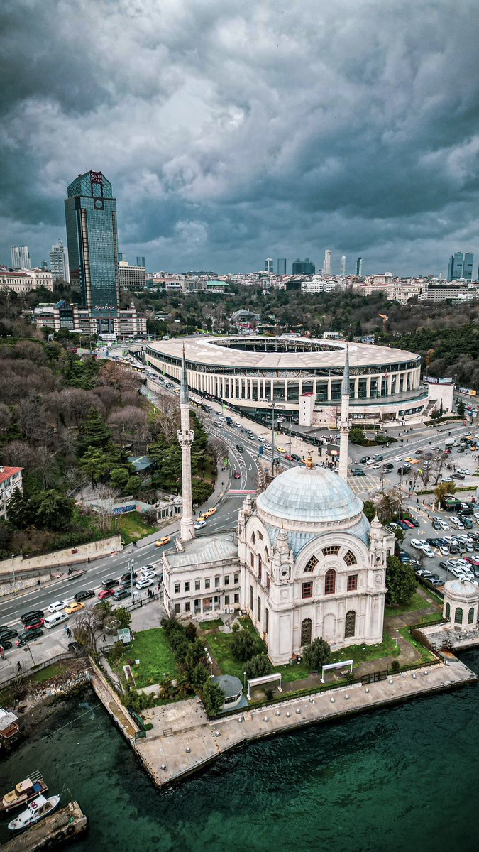 Hsn_ibis's tweet photo. Asaletin yeter  @Besiktas 'ım 🦅 https://t.co/RuKotjW3qf