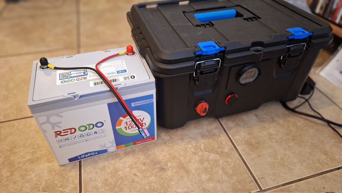 Upgrading the 50Ah battery in my 12v battery box with a Redodo Smart LiFePo4 100Ah...