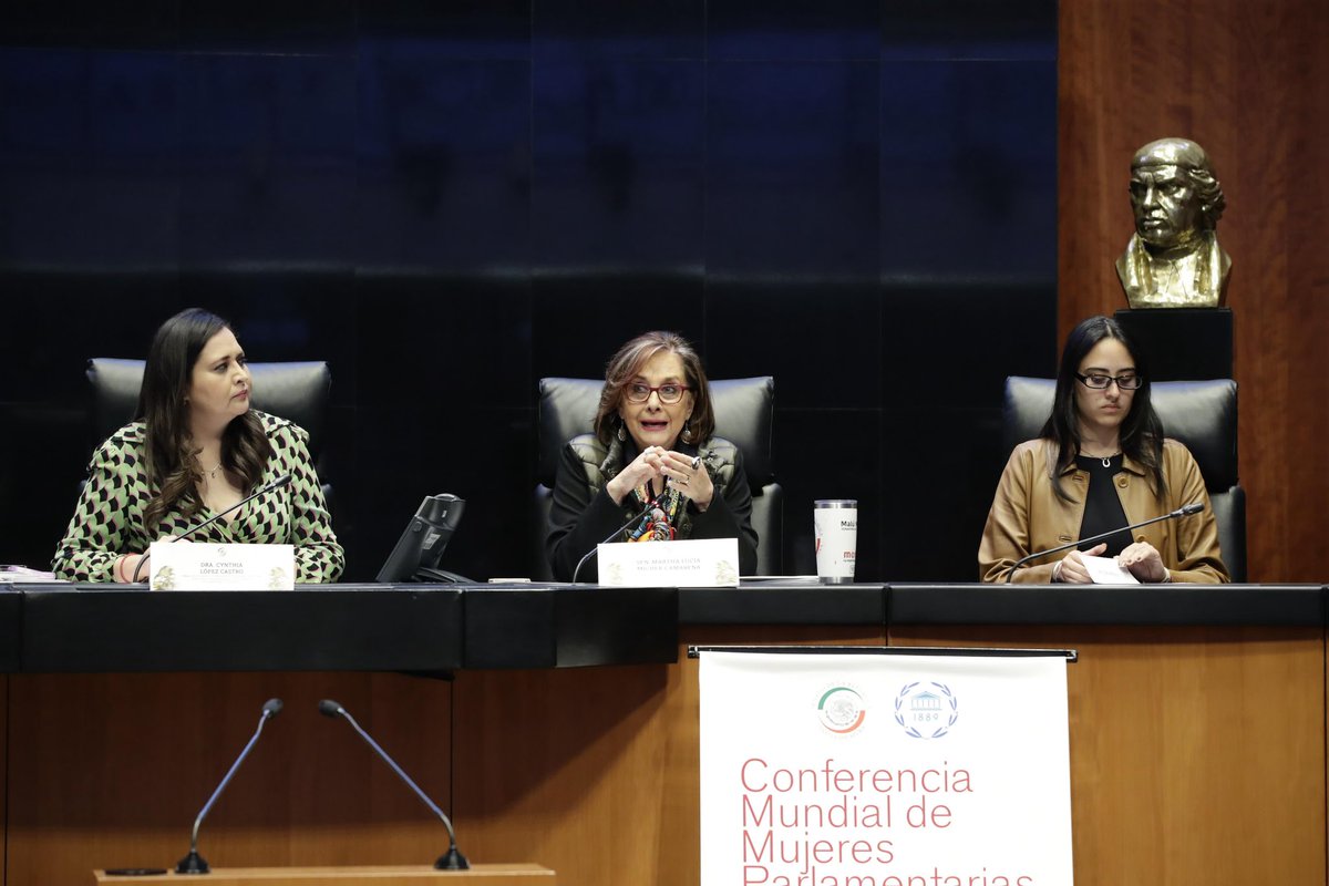 En el Senado nos estamos preparando para la Conferencia Mundial de Mujeres Parlamentarias de la UIP 2025 (<a href="/IPUparliament/">IPUparliament</a>), de la que México será sede del 13 a 16 de marzo. Qué revitalizante ver a tantas mujeres reunidas por el compromiso de avanzar en la agenda de los derechos de