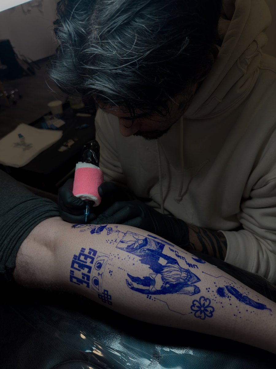 En live la piraterie dans 15 min 

React fail tattoo ✨ a tout de suite