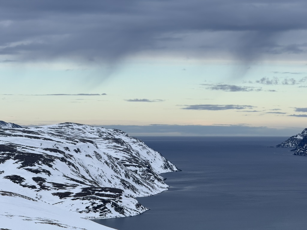 71.1710° N, 25.7837° E