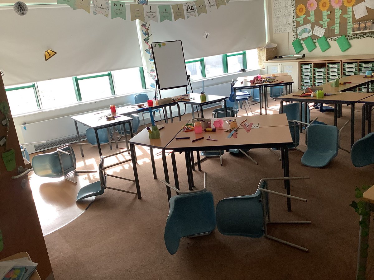 Miss Taylor tweet media