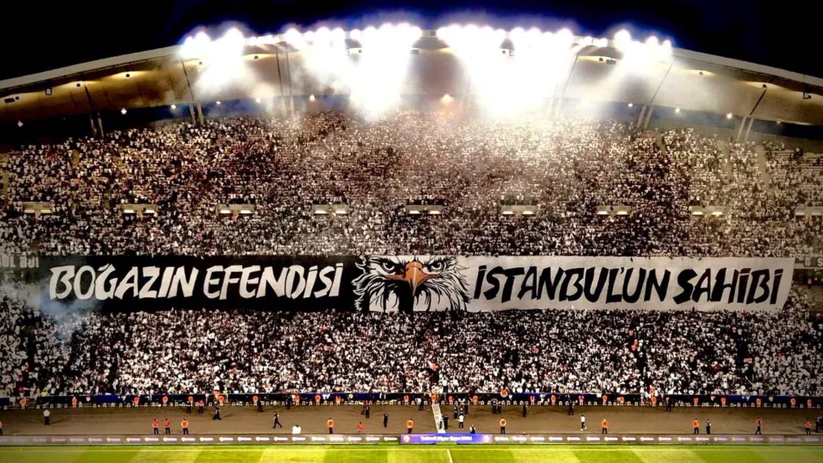 ferhatakcicekk's tweet photo. İyiki @Besiktas lıyız https://t.co/0rGa93a4E8