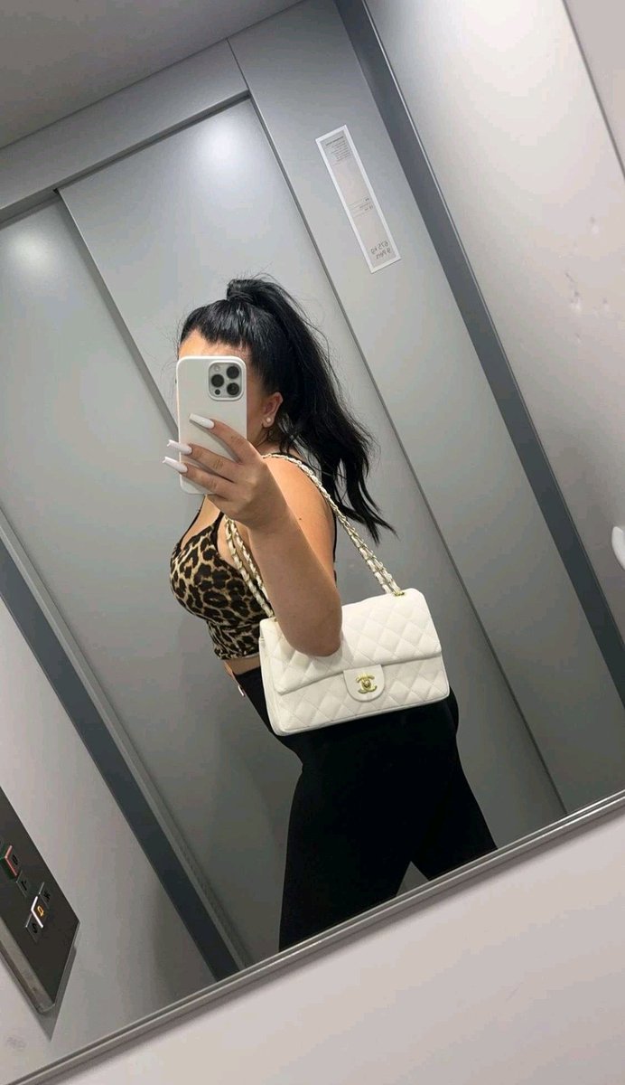 Lana19_backup's tweet photo. Welcher Zahlschwanz braucht heute sein Konto auf minus!!!👀
Meldet euch per Dm!😈
#promopiggie #BetaPromo #rt_promo2k #pig_promo #findom #femdom #herrin #findomme #findombrat #cashcow #paypig https://t.co/M4Ceo60KAA