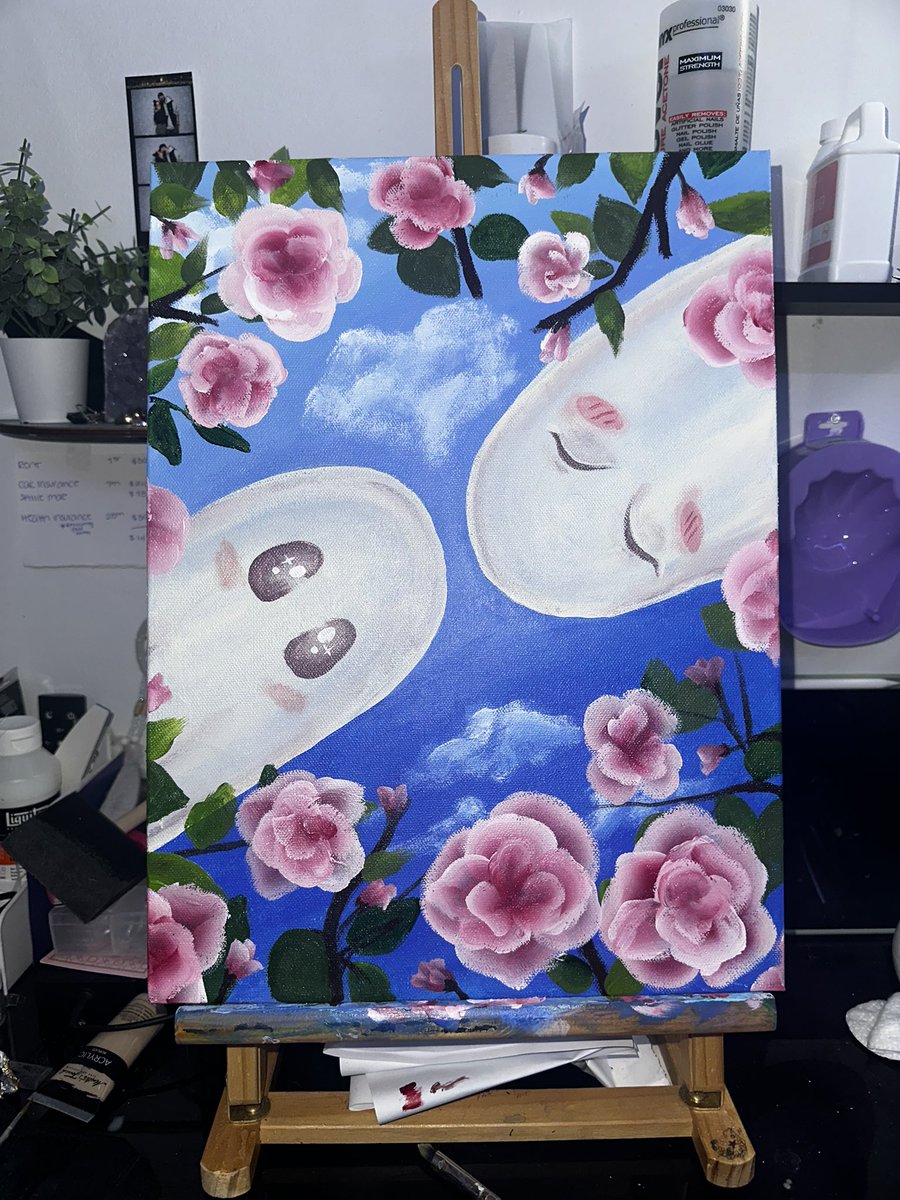 tinybuns_'s tweet photo. 🌸 before flowers vs after flowers 🌸 https://t.co/R4N4K7Ac5A