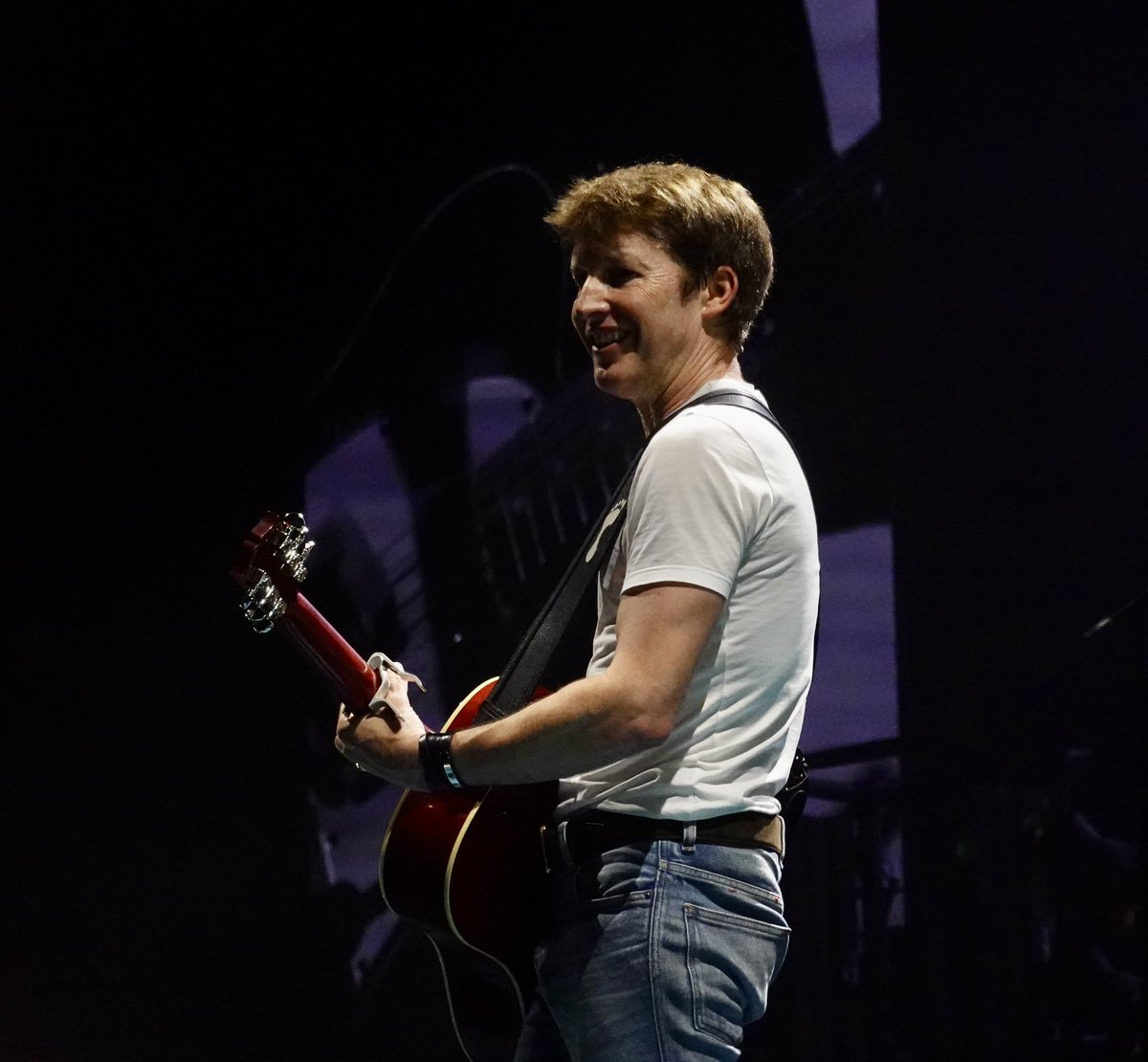 gittisun's tweet photo. SPECTACULAR PERFORMANCE! 🔥

Full of energy — he sure knows how to put on one hell of a show! @JamesBlunt

"I'll Take Everything"
https://t.co/zcmuMV7XJP

"Out of My Mind"
https://t.co/l1DQRwgfLw

"Tears and Rain"
https://t.co/ihbvLsWFjH

#JamesBlunt
#BackToBedlam20th
#Zurich
🙏🏼 https://t.co/3F4Fq98XWZ