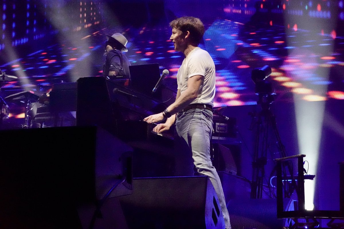 gittisun's tweet photo. SPECTACULAR PERFORMANCE! 🔥

Full of energy — he sure knows how to put on one hell of a show! @JamesBlunt

"I'll Take Everything"
https://t.co/zcmuMV7XJP

"Out of My Mind"
https://t.co/l1DQRwgfLw

"Tears and Rain"
https://t.co/ihbvLsWFjH

#JamesBlunt
#BackToBedlam20th
#Zurich
🙏🏼 https://t.co/3F4Fq98XWZ