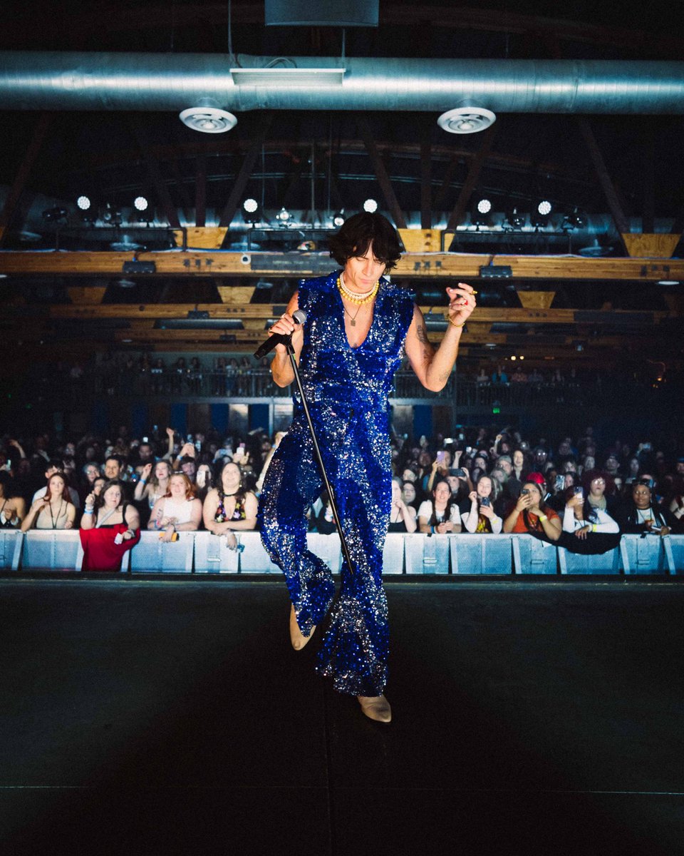 spencermusic's tweet image. The Drama Tour Night 16, Phoenix, AZ 🌵