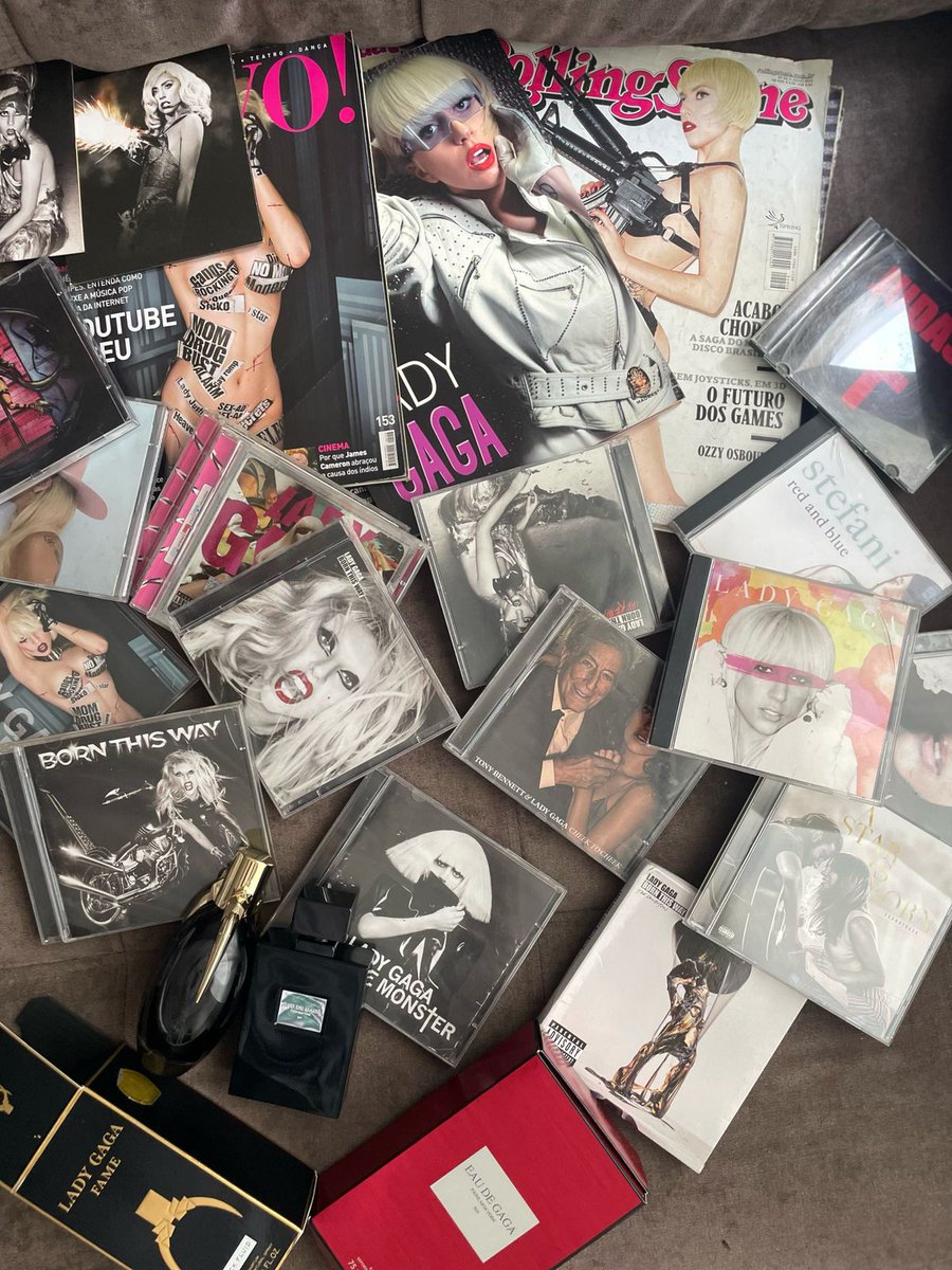 Fabio Ornelas 📚🎬🎭🎨🎶 (@faornelas) on Twitter photo <a href="/santander_br/">Santander Brasil</a> Ajuda o correntista aqui a presentear o namorado que é fã #1 da <a href="/ladygaga/">Lady Gaga</a> com ingressos VIPS. Ele aniversaria 1 mês antes do show. Já estamos até com camisetas 👬
Olha só o quanto ele é fã da Mother aqui e deixa eu fazer essa supresa pra ele! 🥹🫶 #SantanderComAMother #SMUSIC <a href="/santander_br/">Santander Brasil</a> Ajuda o correntista aqui a presentear o namorado que é fã #1 da <a href="/ladygaga/">Lady Gaga</a> com ingressos VIPS. Ele aniversaria 1 mês antes do show. Já estamos até com camisetas 👬
Olha só o quanto ele é fã da Mother aqui e deixa eu fazer essa supresa pra ele! 🥹🫶 #SantanderComAMother #SMUSIC