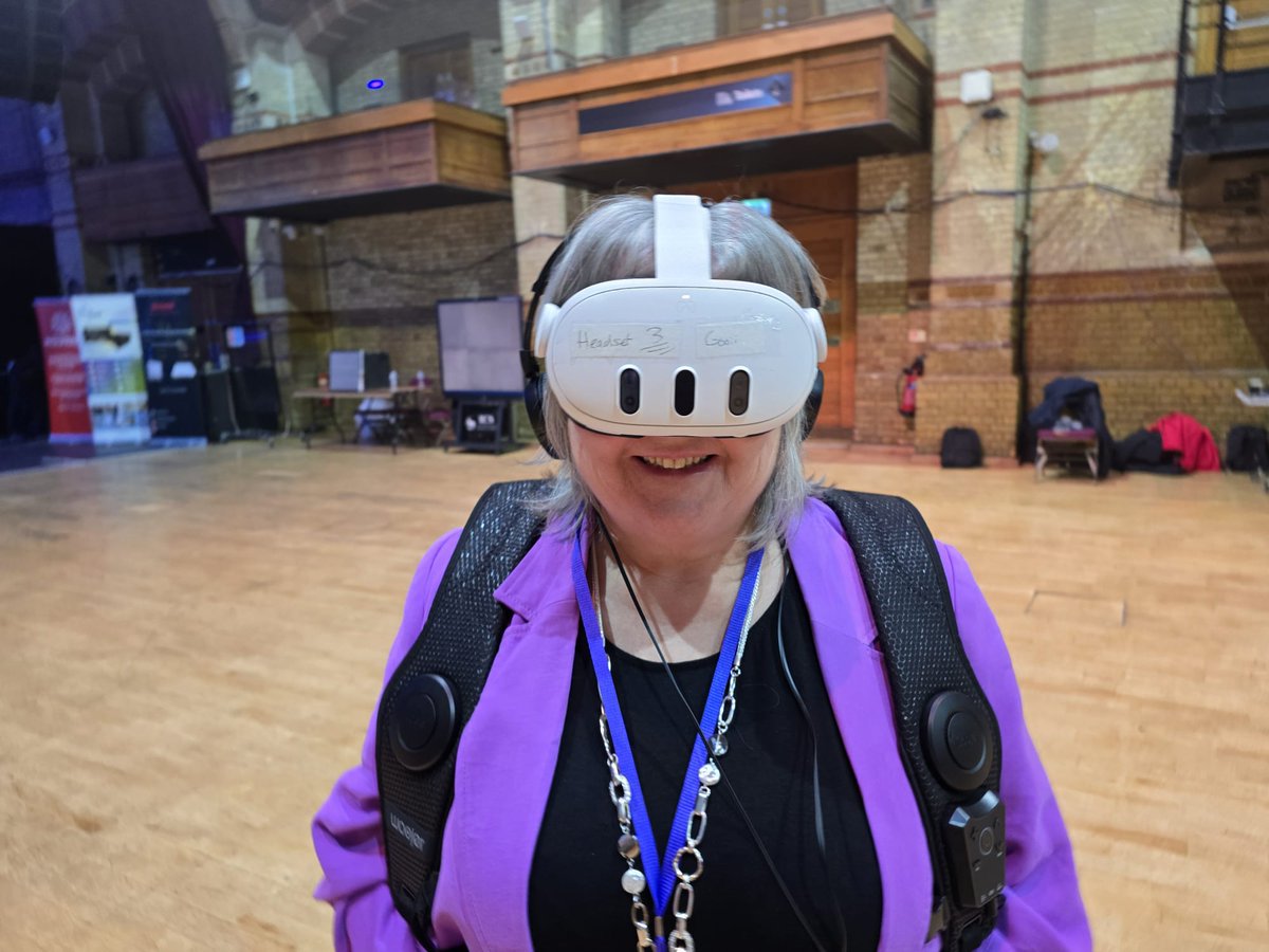 lornadupre's tweet image. A fascinating chance today to take part in a new augmented reality trial at the Corn Exchange in Cambridge. The project—Cambridgeshire Open RAN Ecosystem—shows how 5G and Open RAN technology can contribute to live entertainment and digital experiences. lornadupre.mycouncillor.org.uk/2025/02/24/aug…