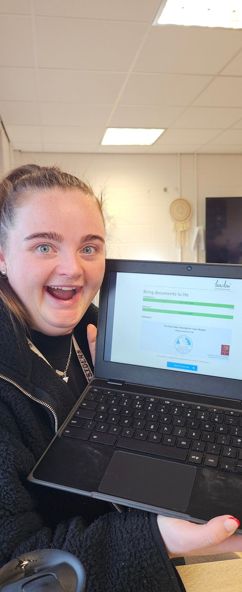 Today our staff have completed 646 <a href="/CanopyCIC/">Canopy</a>  Howdou workspace badges between us!!! Which is amazing work in a morning. Our team are so good at giving things a go and working together! We really grew our brains and skills. We all were able to pitch in together and work through!