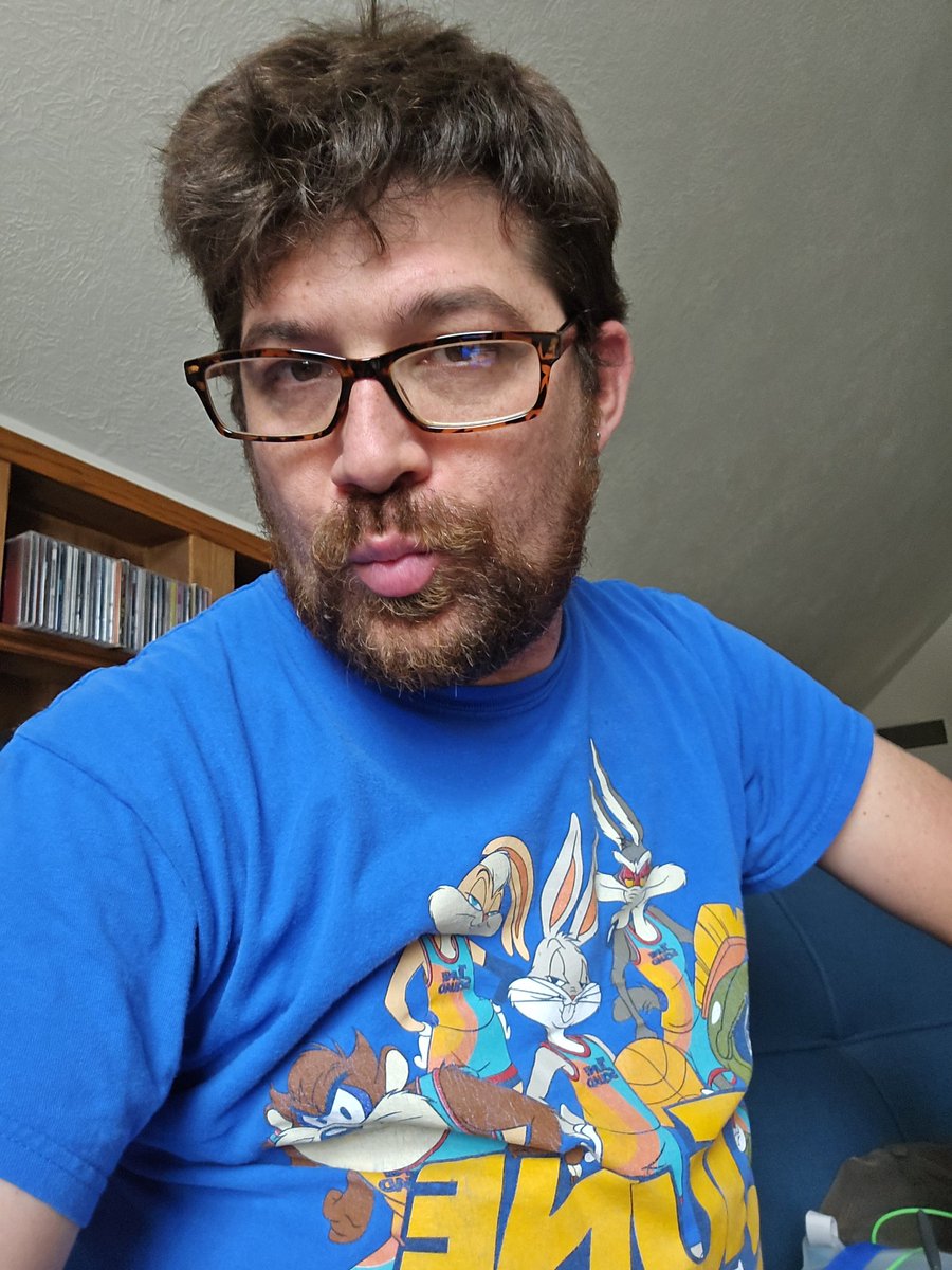 Drummersinger22's tweet image. #kissyface #kisses  @kissesfromitaly @Benettclara2