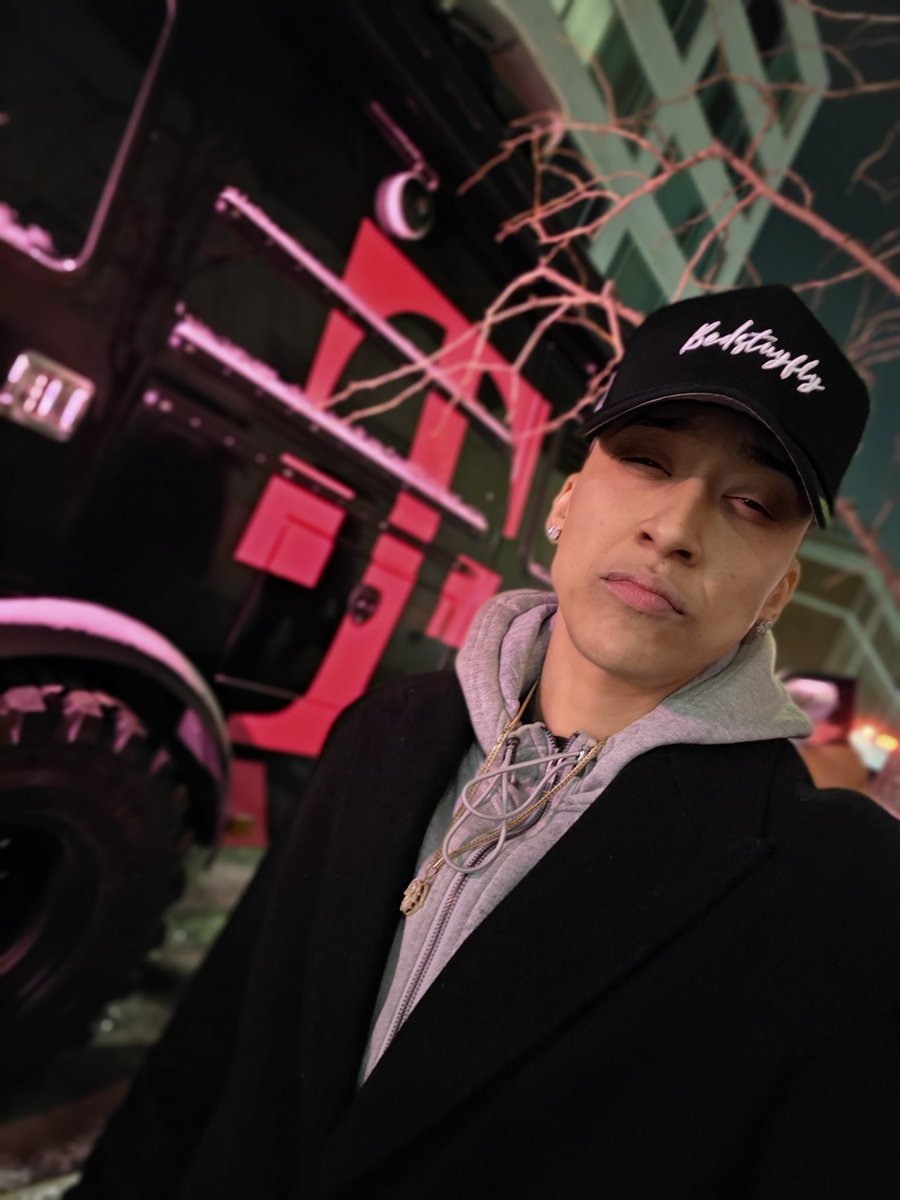 This truck was too beautiful.