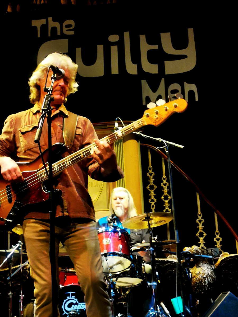 BluesmanMikeF's tweet photo. What do you get if you mix #BarclayJamesHarvest & #AnyTrouble with #10cc ? Well try some #GuiltyMen Seen here when #Play2All UK venue direcrory team visited the excellent @HuntingdonHall #Worcs last Thurs on #Blueshour https://t.co/jHxlhDVbEZ