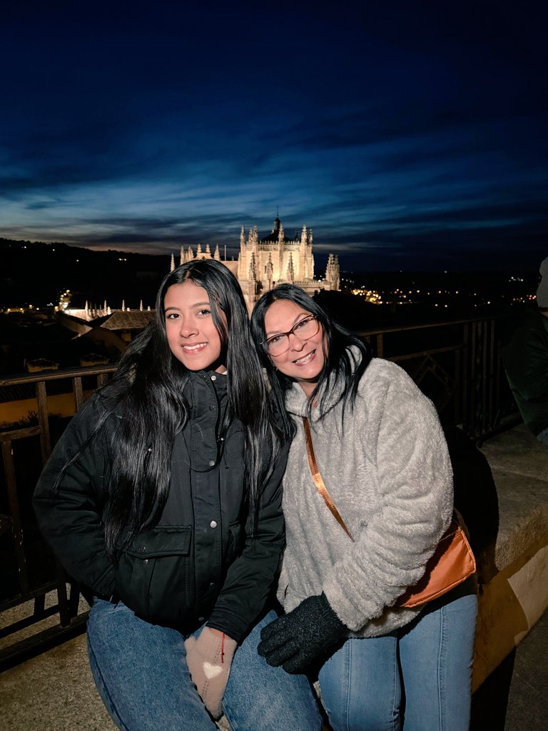 rosamm08's tweet photo. Un momento muy feliz 😀 https://t.co/wi56MDfxjP