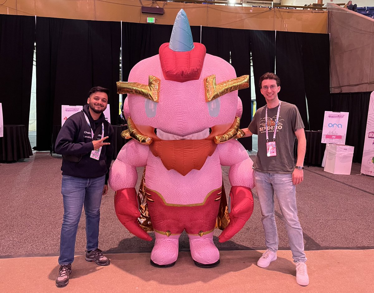 akathecoder's tweet image. hello from @EthereumDenver ! If you’re here, come say hi 👋, we’d love to connect!