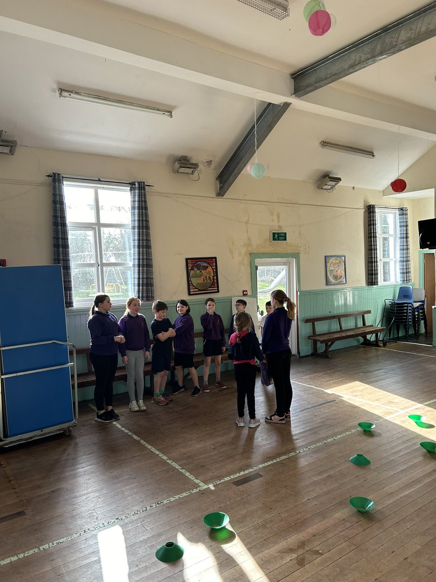 ASArran0's tweet photo. #NAPrimaryLeadership 💛🖤

A great day at Kilmory PS this afternoon delivering #MoveAndImprove training to the P5-7 class.

Great group, look forward to working with you again next week, team! 🥳

#TrySomethingNew 

@NAActiveSchools https://t.co/0C1rdYbXka