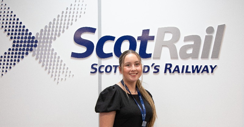 ScotRail's tweet photo. 👋Meet Iona (HR Apprentice) who says "My apprenticeship gives me the opportunity to work in all areas of HR, Workforce Development, People Services, Equality Diversity &amp; Inclusion and Recruitment. I love that there are so many opportunities available at ScotRail!" 
#ScotAppWeek25 https://t.co/OMtlAhCONJ
