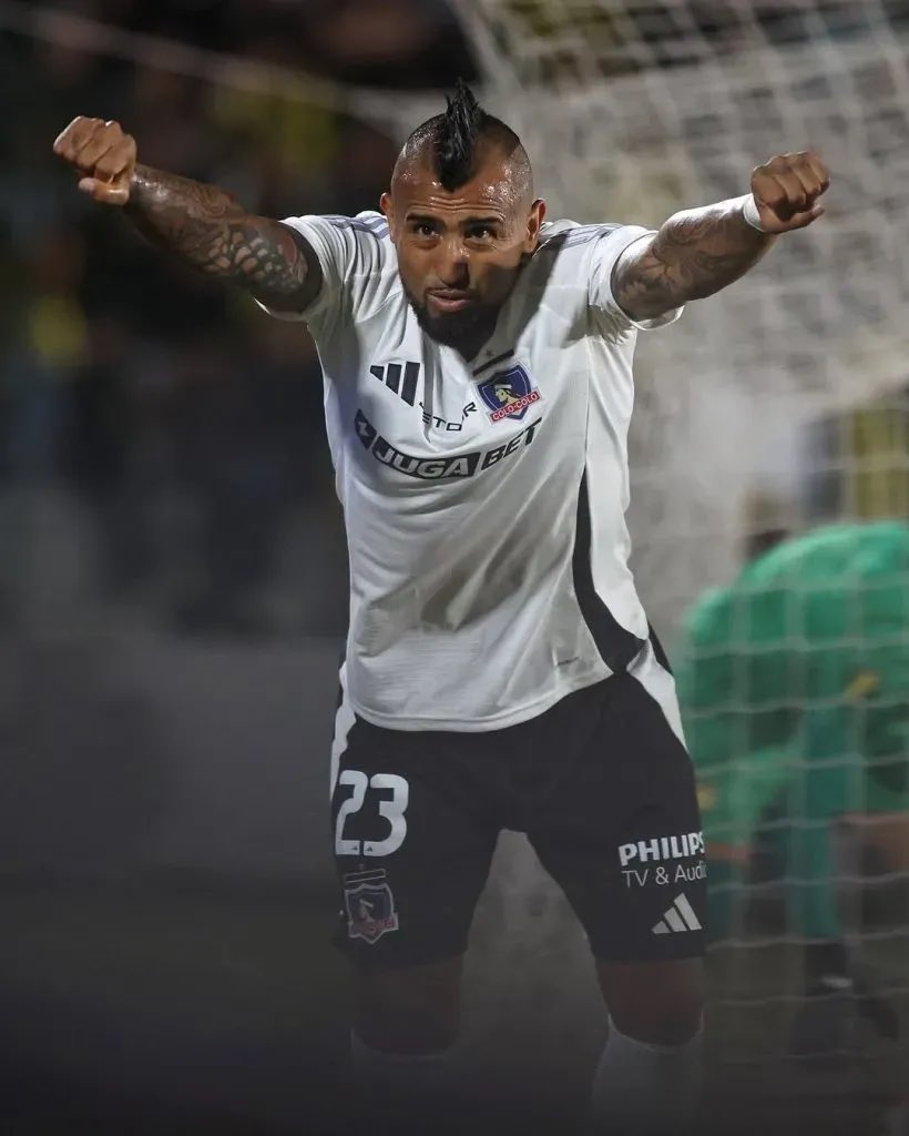 Estamos de vuelta por fin vamos Colo-Colo 🖤🤍🤟🏽👑