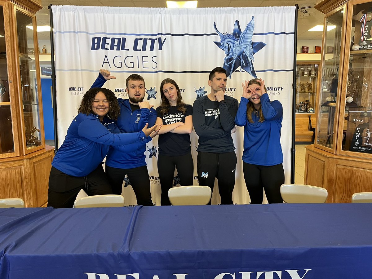 LillyLeppert25's tweet photo. Officially a Laker🩵🤍 Thank you Coach Lance for everything! Also huge thank you to my coaches and teammates for always believing in me and pushing me this would not be possible without you!
@lancemaney1 @MidMichWbb https://t.co/awInsnO4Ok