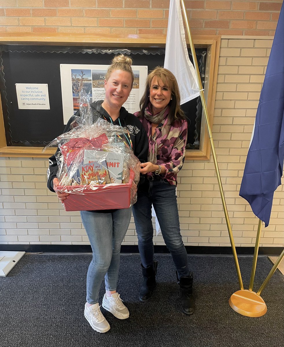 Kim Zandboer ✨ (@kimzandboer) on Twitter photo Congratulations to the winner of our <a href="/ScholasticEdCda/">Scholastic Education Canada</a> Basket from <a href="/CCTCA/">CCTCA</a> Michelle Griffiths from <a href="/kinggeorgecbe/">King George School</a> was the winner! #cctc2025 <a href="/JMascarenhasED/">JM</a> ❤️ Congratulations to the winner of our <a href="/ScholasticEdCda/">Scholastic Education Canada</a> Basket from <a href="/CCTCA/">CCTCA</a> Michelle Griffiths from <a href="/kinggeorgecbe/">King George School</a> was the winner! #cctc2025 <a href="/JMascarenhasED/">JM</a> ❤️