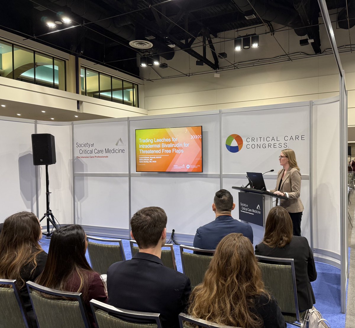 Surgery critical care pharmacist <a href="/LMeansBusiness/">Laura (Means) Ebbitt</a> presenting on the use of intradermal bivalirudin #SCCM2025 #PharmICU <a href="/UKSurgPharm/">UK Surgery Pharmacy</a>