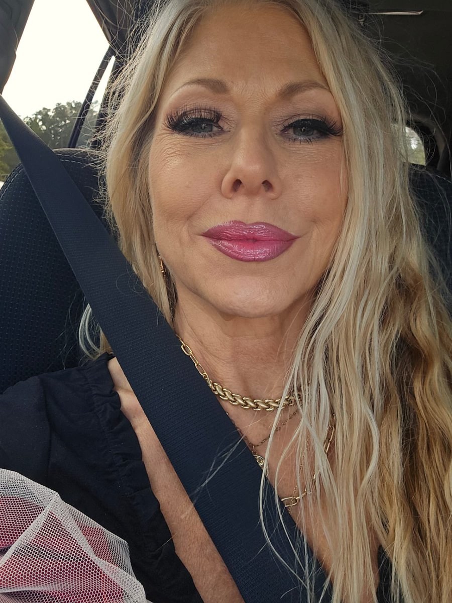 Getting old sucks! I highly recommend you stear clear of aging! 😞🥺😫😤😖🤬🤪😃😄🥰