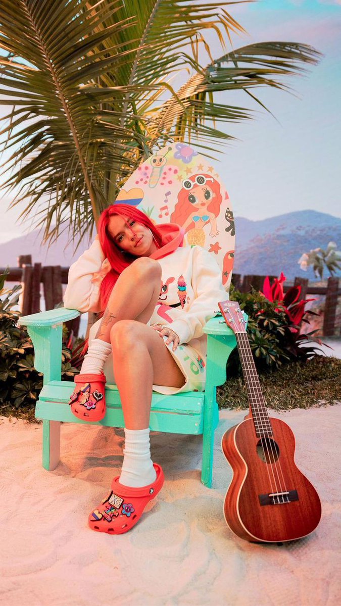 Feliz segundo aniversario a 'Mañana Será Bonito💖 Este álbum nos ha enseñado a encontrar belleza en cada momento y ha sido un viaje que une risas y lágrimas Gracias, <a href="/karolg/">LABICHOTA</a> por inspirarnos a soñar y creer en un futuro lleno de colores. 💖🥹teamo

#FelizMSBday 
#2doAniversarioMSB