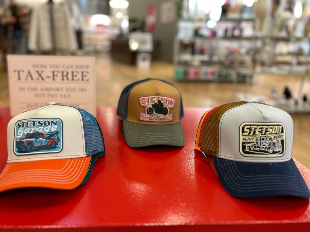 Hvenær urðu svona húfur einkennisfatnaður miðaldra manna sem eru hættir að drekka?