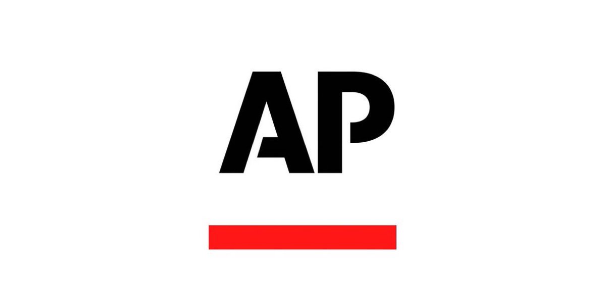DerrickEvans4WV's tweet photo. 🚨BREAKING: A federal judge just ruled in favor of President Trump in the Associated Press’s emergency motion demanding their access to the Oval Office be restored.

The federal judge DENIED the AP’s motion which allows the Trump administration to determine media access. https://t.co/lqK8dckEjj