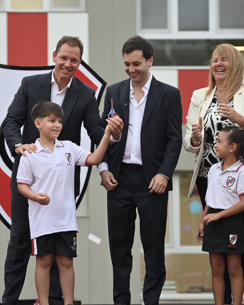 Todo esto fue gracias al impulso del proceso que inició <a href="/RodolfoDonofrio/">Rodolfo D'Onofrio</a>, la determinación, visión y convicción de <a href="/JorgeBrito/">Jorge Brito</a>, el empuje de Mariano Taratuty, la vocación de <a href="/manuvidalj/">Manuel Vidal</a> y fundamentalmente el esfuerzo de los 350.000 socios que lo hicieron realidad. 🤍❤️🤍