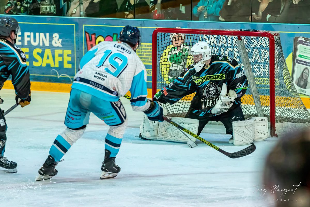 Colin Booth tweet media