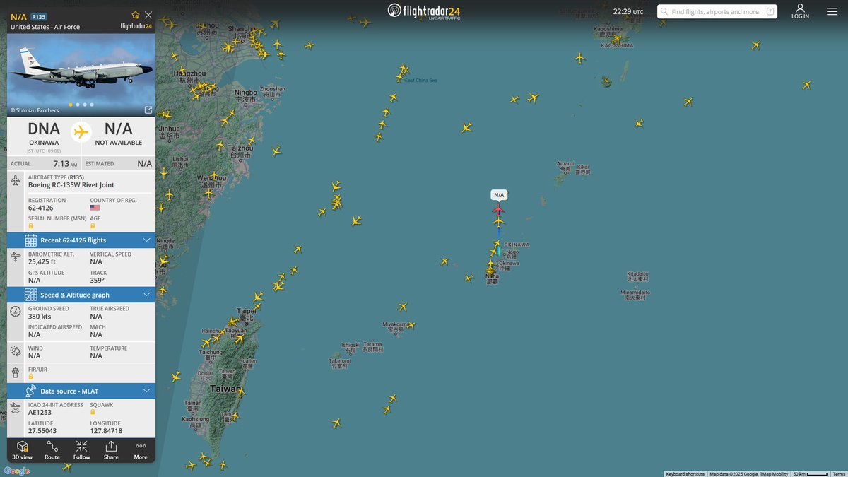 AIYeyENGDdJkjTr's tweet photo. Feb. 25, 2025
#Okinawa Kadena Air Base ==>
#NoCALLSIGN #AE1253 USAF RC-135W Rivet Joint
Refueling
#NoCALLSIGN #AE04DF USAF KC-135T Stratotanker https://t.co/gFKWiI8MYt