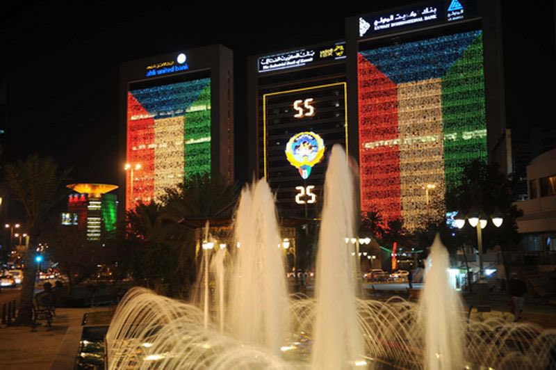 AskAboutKwt's tweet photo. من هُـ 🇰🇼ـنا بدأت 

- أول كرنفال 1962 بحب الوطن🖤
 
- أول من تزين بألوان العلم على المباني 1970 بحب الوطن💚

- أول اوبريت 1978 بحب الوطن 🤍

- أول مسيرة 1991 بحب الوطن ❤️ https://t.co/8EEjv7LPk6