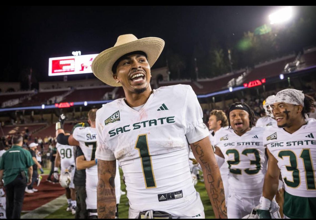 Kanye Anderson (@kanyeanderson5) on Twitter photo #AGTG I am Blessed to receive a offer from Sacramento State!!!
#GoGoSacramento
@brennanmarion4 @coach_joeymoss <a href="/marcuspatton4/">marcus patton</a> <a href="/modle1112/">Michael Odle</a> @coachbmathis <a href="/CoachCHall/">Chris Hall</a> @truebuzzfb @coach_olla @coachmcla #AGTG I am Blessed to receive a offer from Sacramento State!!!
#GoGoSacramento
@brennanmarion4 @coach_joeymoss <a href="/marcuspatton4/">marcus patton</a> <a href="/modle1112/">Michael Odle</a> @coachbmathis <a href="/CoachCHall/">Chris Hall</a> @truebuzzfb @coach_olla @coachmcla