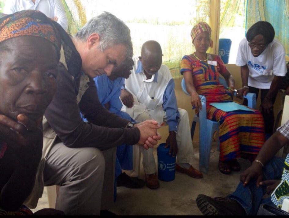 bu adama ırkçı diyorlar #WeStandWithMourinho