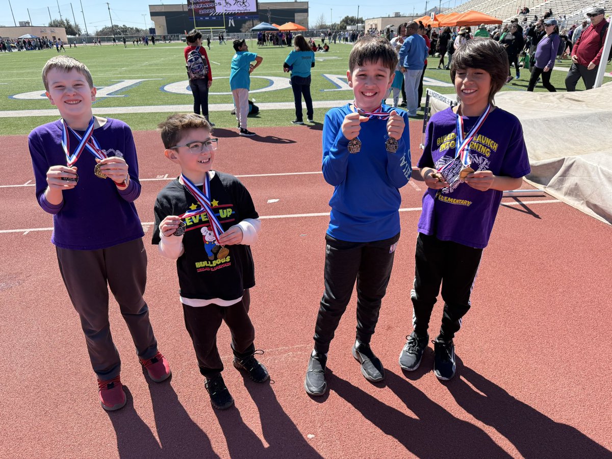 Had so much fun at Special Olympics today! <a href="/nisdbehlaues/">@NISDBehlauES</a> ALE athletes rocked it! 🐾💜
