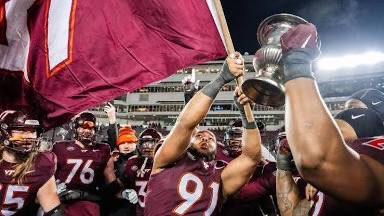 Q'mari โ Big Q โ Hudson (@qmarih_1) on Twitter photo i am blessed to have received another offer from <a href="/HokiesFB/">Virginia Tech Football</a> thank you <a href="/Coach_Mines/">Fontel Mines</a> for giving me this opportunity
@CoachDuncanOL <a href="/cookrkc12/">Coach Rashad Cook</a> <a href="/saved_x_love/">Eric Black Jr</a> <a href="/WBBruinsFB/">WBHSfootball</a> i am blessed to have received another offer from <a href="/HokiesFB/">Virginia Tech Football</a> thank you <a href="/Coach_Mines/">Fontel Mines</a> for giving me this opportunity
@CoachDuncanOL <a href="/cookrkc12/">Coach Rashad Cook</a> <a href="/saved_x_love/">Eric Black Jr</a> <a href="/WBBruinsFB/">WBHSfootball</a>