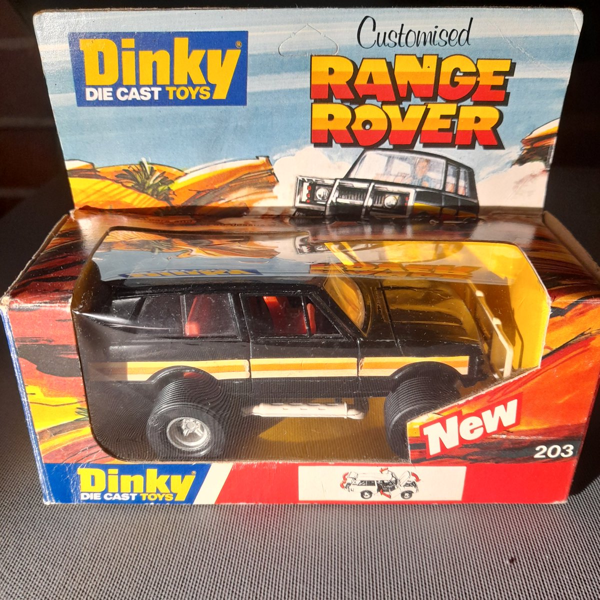 Toy of the Day: This custom 1978 Dinky Range Rover, loving the box art 😎. Who had one of these? #ToyOfTheDay #DinkyToys #rangerover #vintagefind #70snostalgia #70stoys