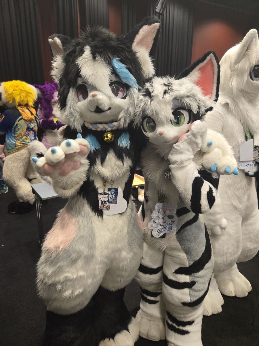 Vanela (@vanela_01) on Twitter photo I had an absolute blast at #NFC2025. Probably one of the most fun weeks ever. Loved meeting all the new furs!!
Hope to see you all next year as I will be back!!
Picture with: <a href="/KotetsuNyann/">Kotetsu.bsky.social</a>
#NFC #furry #kemono I had an absolute blast at #NFC2025. Probably one of the most fun weeks ever. Loved meeting all the new furs!!
Hope to see you all next year as I will be back!!
Picture with: <a href="/KotetsuNyann/">Kotetsu.bsky.social</a>
#NFC #furry #kemono