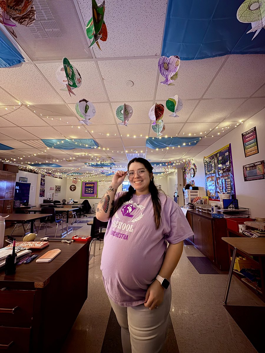 mrs_pinckard's tweet image. Today was Represent your Middle School! Fun fact: I earned the Top Lion award for girls in 6th grade back in 2006! #IrvingGrown #ClashoftheClasses