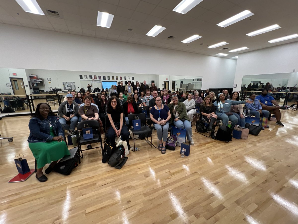 Noel Elvir (@noelelvir924) on Twitter photo 📣 Special shout out to our Khanmigo Ambassadors who joined us at the #2025TechConf today! We are so grateful for learning with us, sharing your knowledge with others and providing valuable feedback to the <a href="/khanacademy/">Khan Academy</a> team! <a href="/EdTechPBC/">Educational Technology Team in Palm Beach County</a> <a href="/DrMillerEdu/">Dr. Adam Miller</a> <a href="/RebeccaSmykla/">Rebecca Smykla</a> <a href="/TamsynnStorin/">Tamsynn</a> 📣 Special shout out to our Khanmigo Ambassadors who joined us at the #2025TechConf today! We are so grateful for learning with us, sharing your knowledge with others and providing valuable feedback to the <a href="/khanacademy/">Khan Academy</a> team! <a href="/EdTechPBC/">Educational Technology Team in Palm Beach County</a> <a href="/DrMillerEdu/">Dr. Adam Miller</a> <a href="/RebeccaSmykla/">Rebecca Smykla</a> <a href="/TamsynnStorin/">Tamsynn</a>