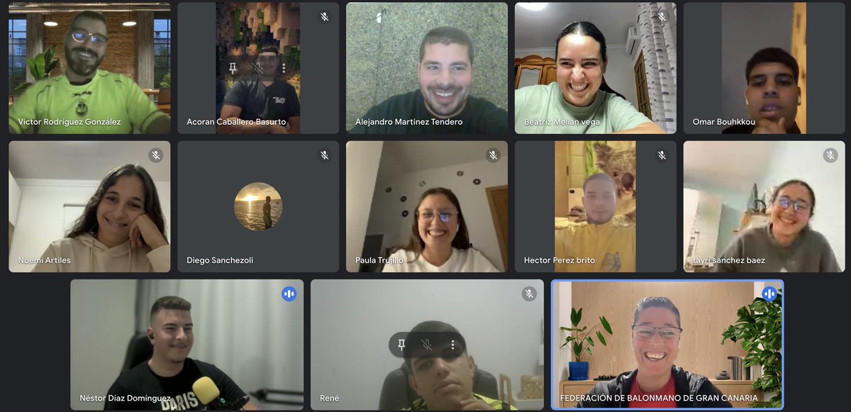 𝐂𝐨𝐦𝐩𝐫𝐨𝐦𝐢𝐬𝐨 𝐲 𝐟𝐨𝐫𝐦𝐚𝐜𝐢ó𝐧: 𝐍𝐮𝐞𝐬𝐭𝐫𝐨 𝐞𝐪𝐮𝐢𝐩𝐨 𝐚𝐫𝐛𝐢𝐭𝐫𝐚𝐥 𝐞𝐧 𝐚𝐜𝐜𝐢ó𝐧
𝐓𝐫𝐚𝐛𝐚𝐣𝐨 𝐞𝐧 𝐞𝐪𝐮𝐢𝐩𝐨, 𝐚𝐩𝐫𝐞𝐧𝐝𝐢𝐳𝐚𝐣𝐞 𝐲 𝐩𝐚𝐬𝐢ó𝐧 𝐩𝐨𝐫 𝐞𝐥 𝐛𝐚𝐥𝐨𝐧𝐦𝐚𝐧.Seguimos formando y fortaleciendo a nuestros árbitros jóvenes.