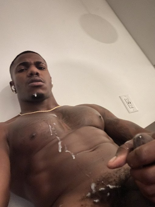 Watch Hello Fresh's leaked NSFW photo on TwXstars