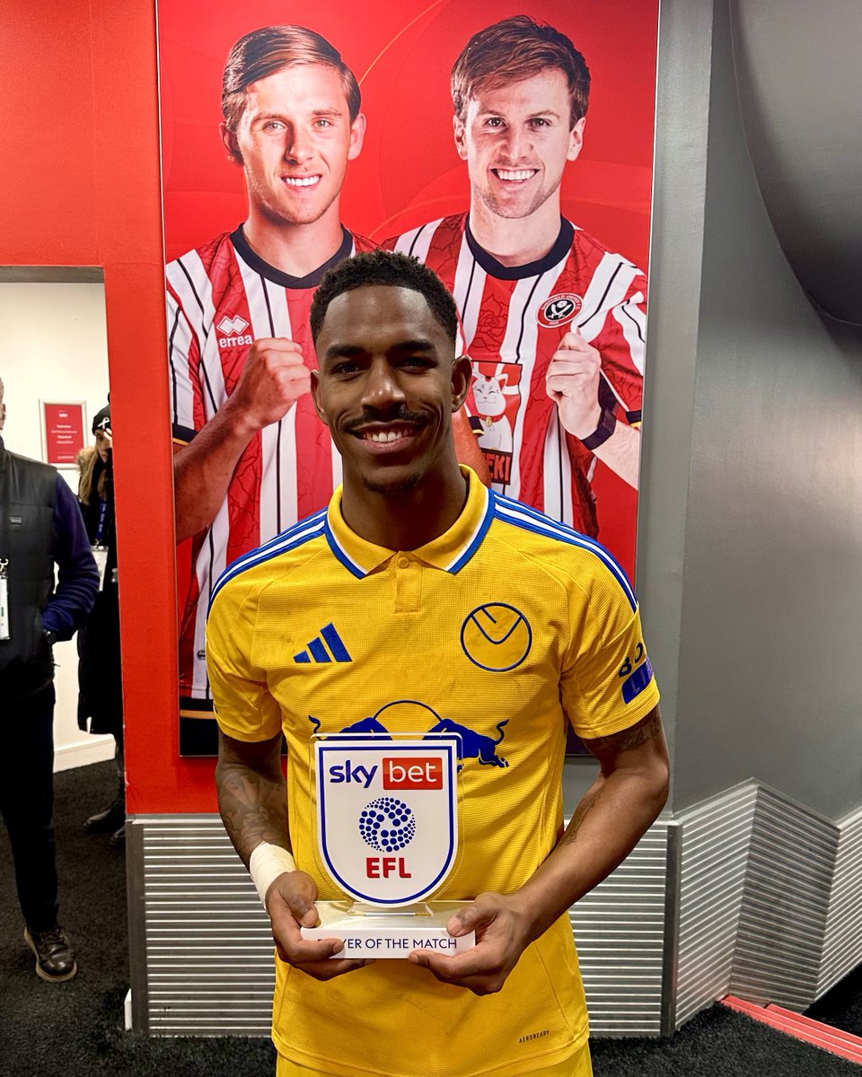 Leeds United tweet media