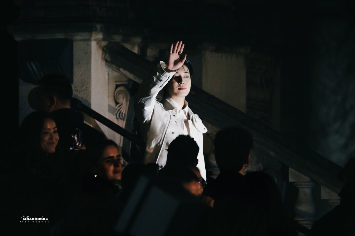 fashion stars hoshi (diesel) &amp; wonwoo (burberry)